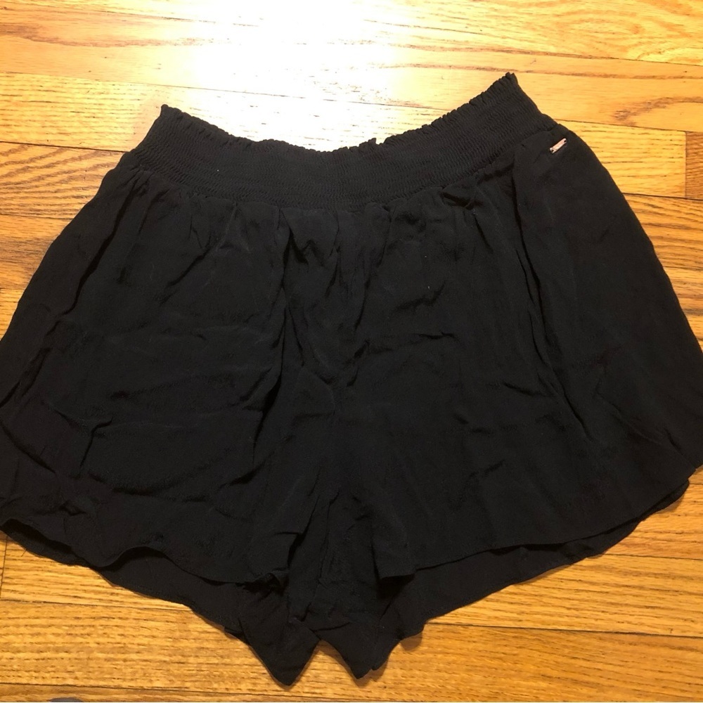PINK Victoria Secret Shorts NWOT - Picture 4 of 6